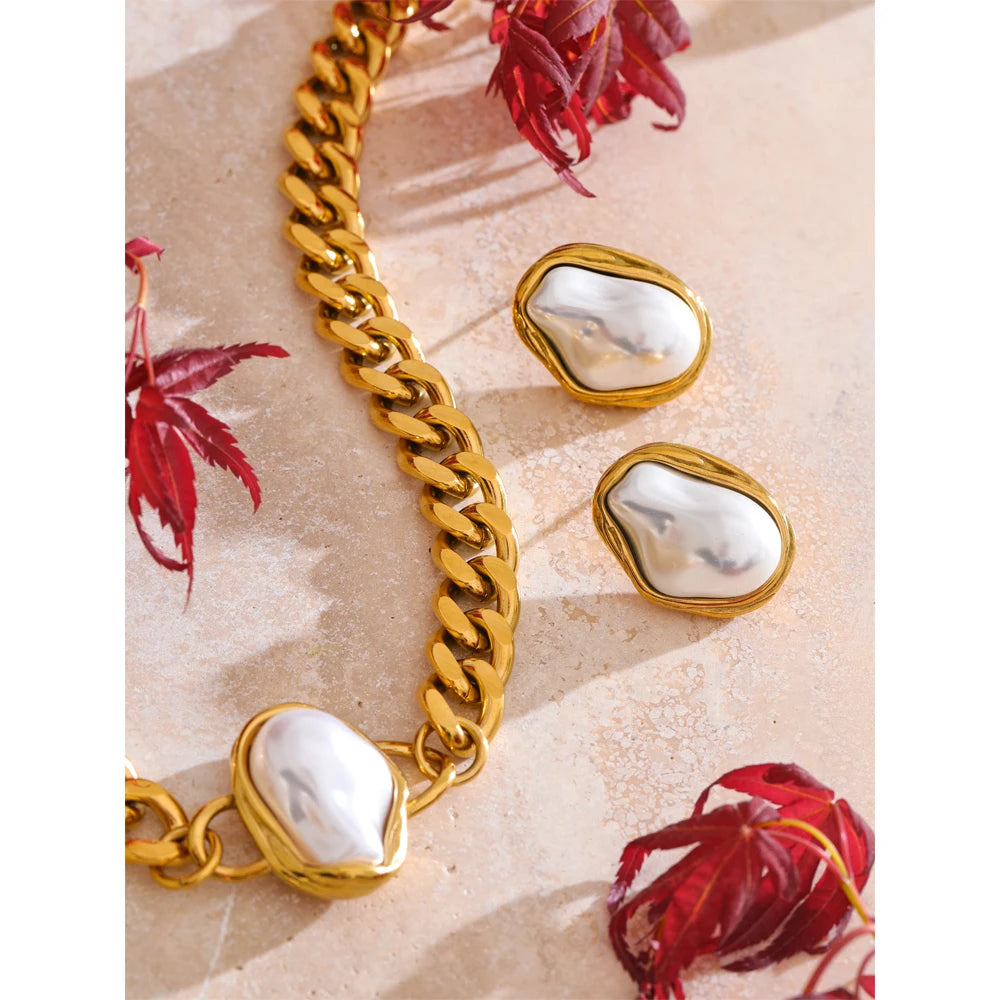 MaisonVerde® Baroque Pearl & Gold Chain Jewelry Set – Simulated Pearl Necklace & Earrings | PVD Gold Plated Stainless Steel Elegance