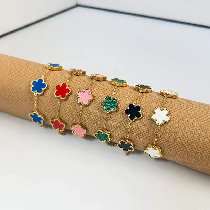 MaisonVerde® Five-Leaf Clover Bracelet – Gold Plated Stainless Steel, Double-Sided Floral Charm | Adjustable Women's Fashion Jewelry
